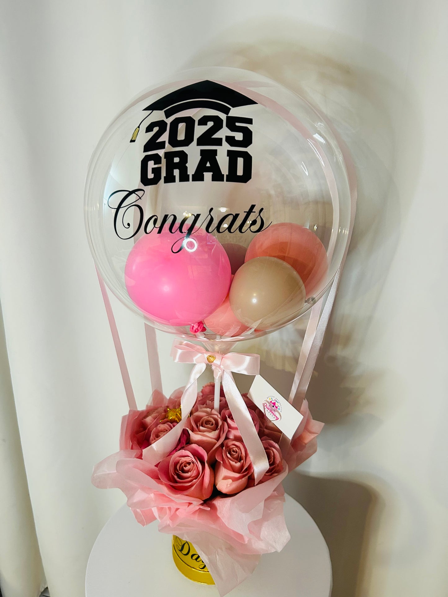 Graduation Bobo Balloon with Roses