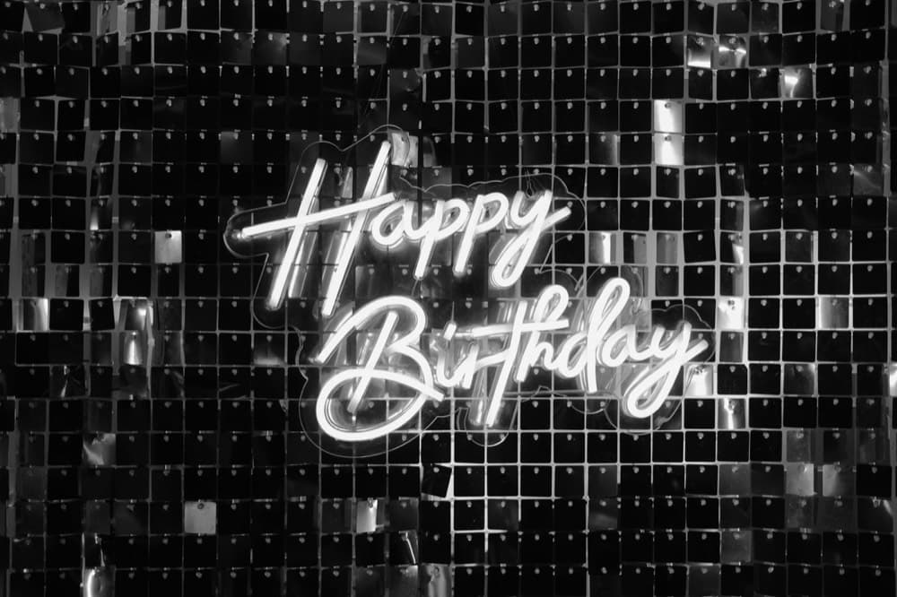 "Happy Birthday" Neon Sign