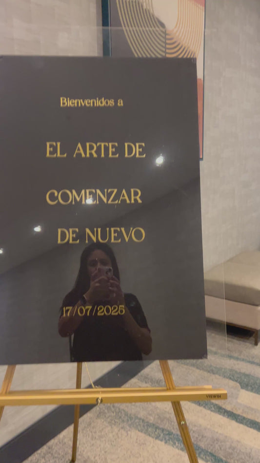 Quinceañera Welcome Sign with Garland available in the GTA
